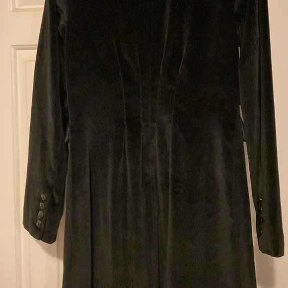 LaRok Black Velvet Jacket with Lapel Encrusted with Jewels. Size Small - Picture 8 of 11